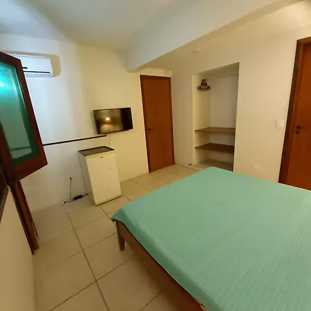 Suite No Condominio Itamambuca - Muito Perto Da Praia !!! Ubatuba Exterior photo
